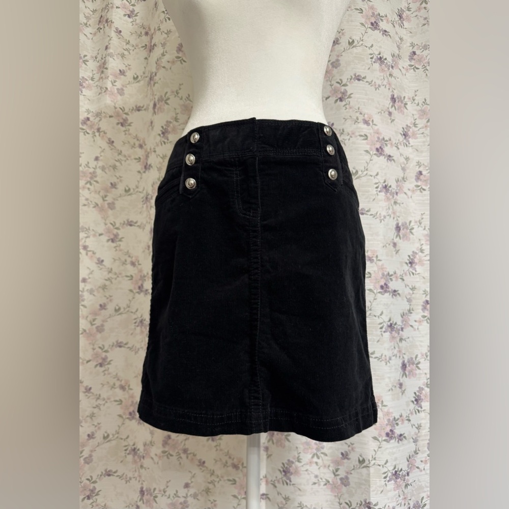 White House Black Market Black Mini Skirt with Button Details Sz 2